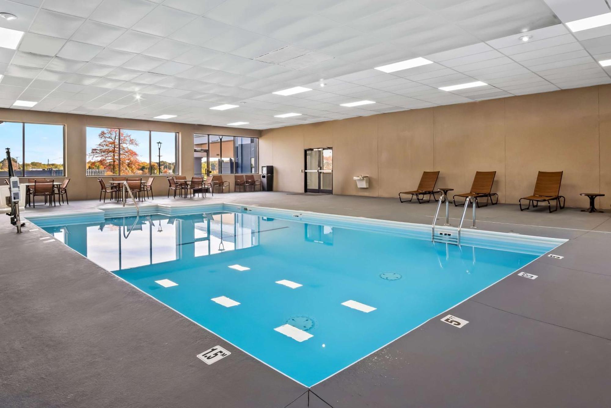 Surestay Plus Hotel By Best Western Stevensville St Joseph Eksteriør bilde