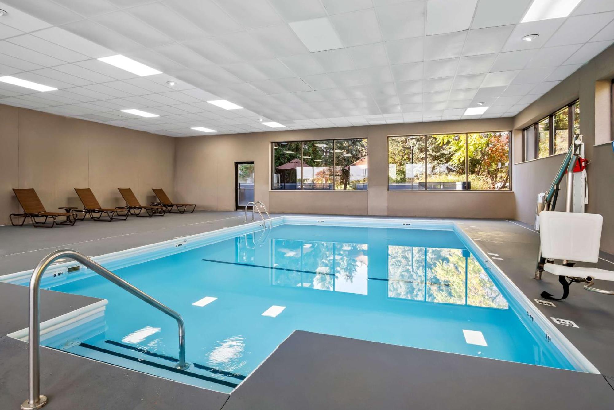Surestay Plus Hotel By Best Western Stevensville St Joseph Eksteriør bilde