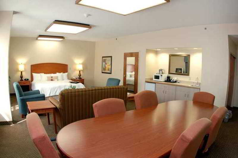 Surestay Plus Hotel By Best Western Stevensville St Joseph Rom bilde